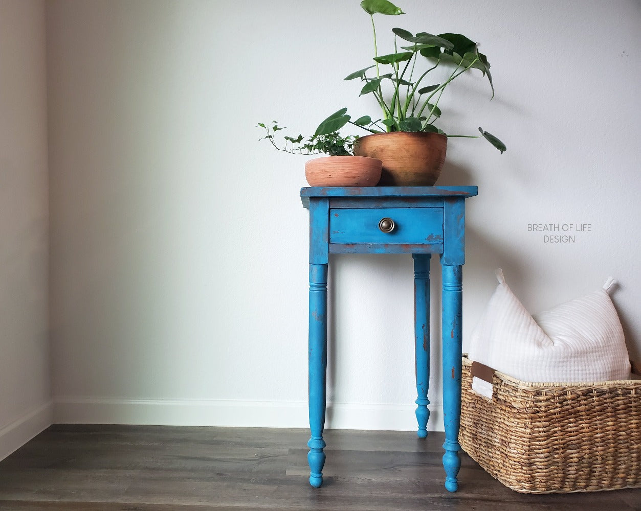 PEACOCK - Dixie Belle - Chalk Mineral Paint