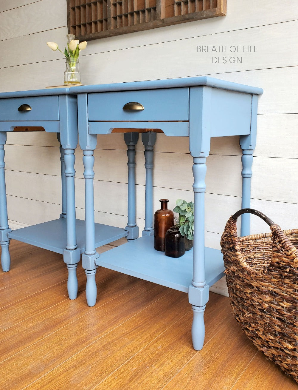 DUSTY BLUE - Dixie Belle - Soft Blue Chalk Mineral Paint
