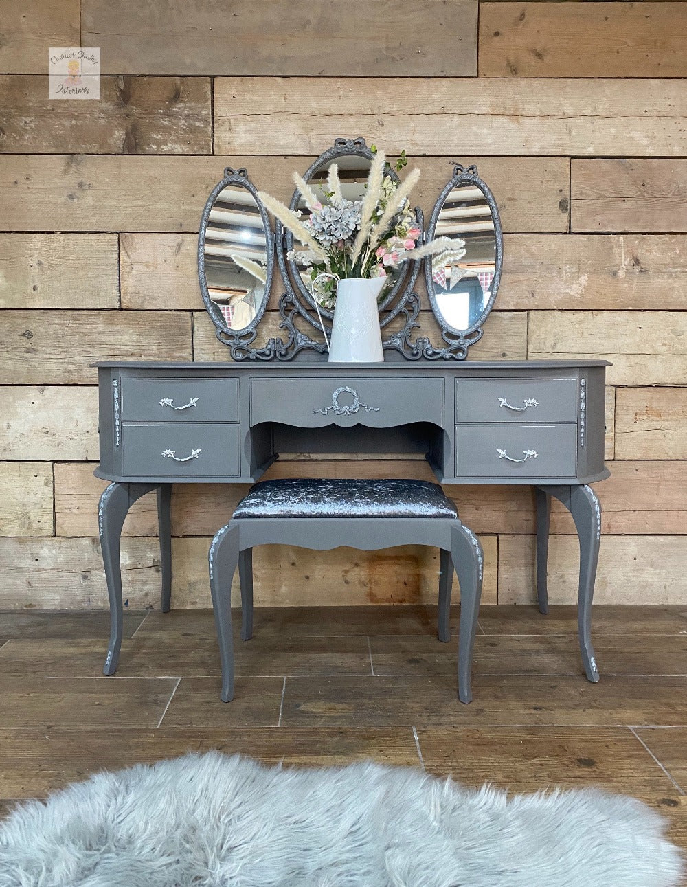 HURRICANE GRAY - Dixie Belle - Medium Grey Chalk Mineral Paint