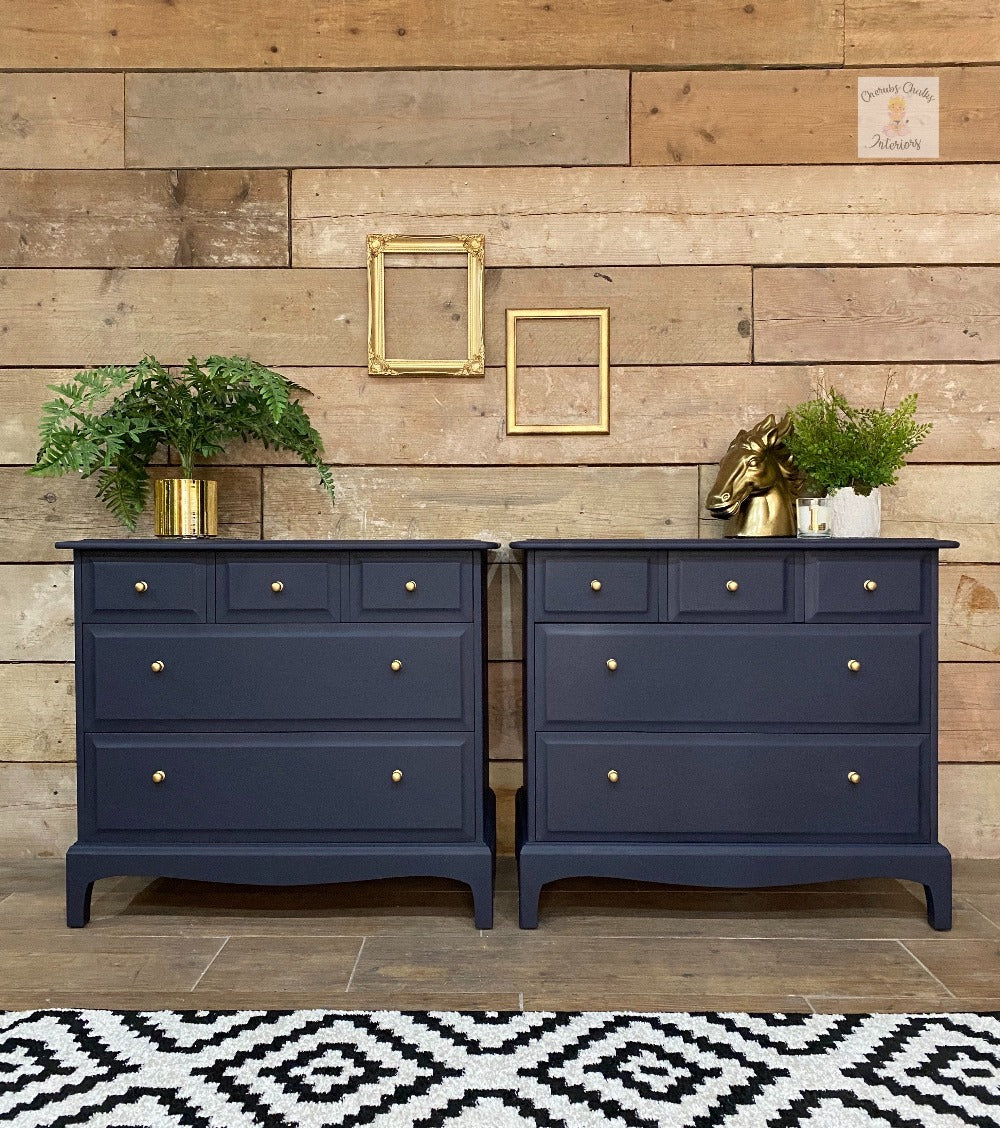 IN THE NAVY - Dixie Belle - Chalk Mineral Paint