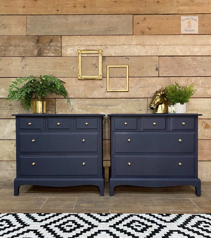 IN THE NAVY - Dixie Belle - Chalk Mineral Paint