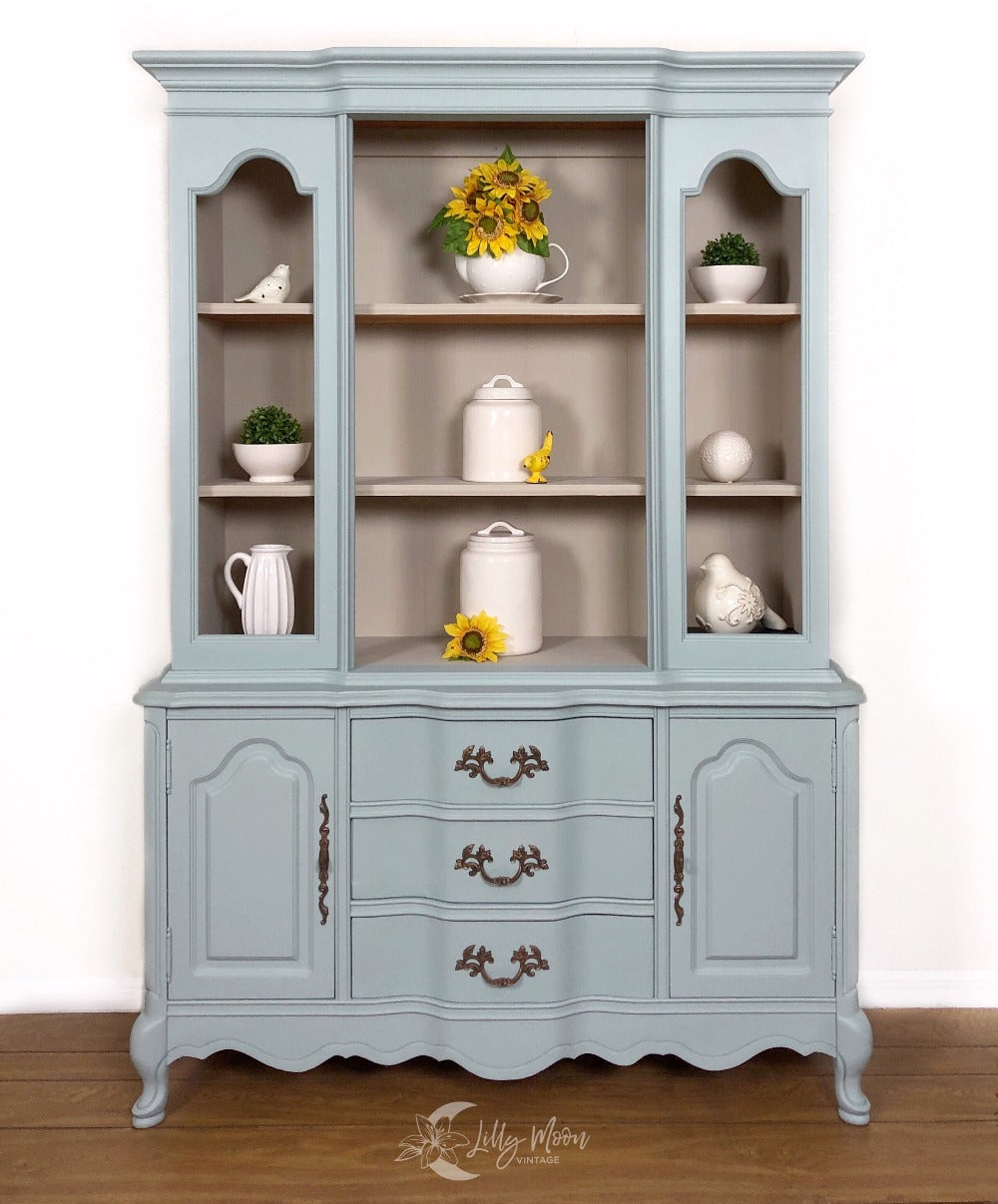 SAVANNAH MIST - Dixie Belle - Light Blue with Grey Undertones Mineral Chalk Paint