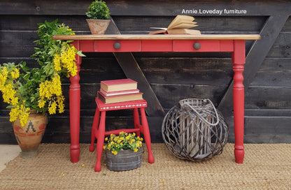 HONKY TONK RED- Dixie Belle - True Red Mineral Chalk Paint