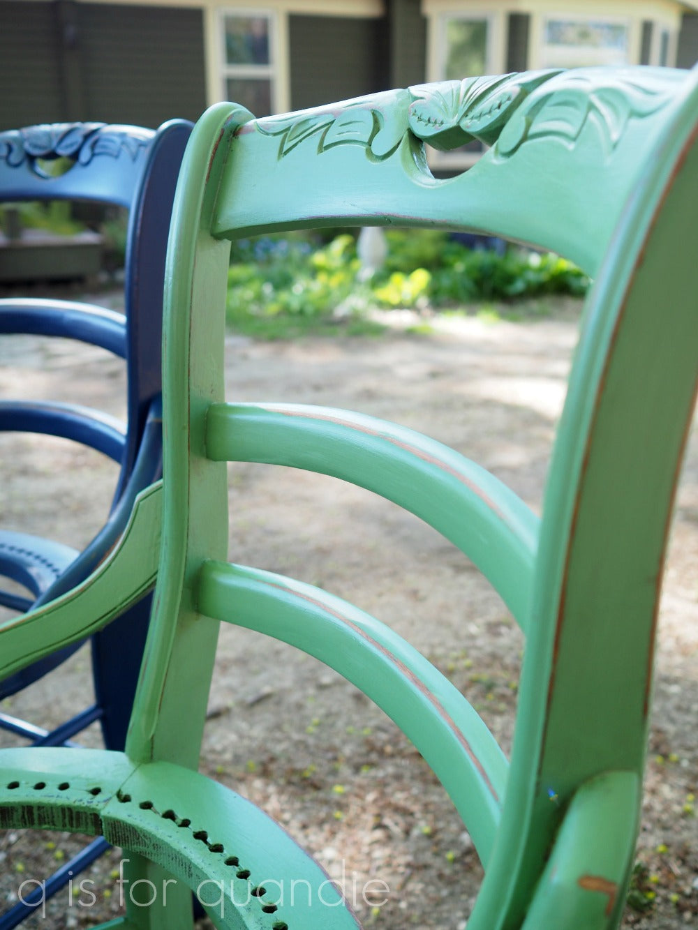 KUDZU - Dixie Belle - Leafy Green Chalk Mineral Paint 